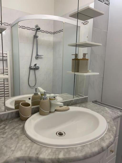 7Mn From The Center/ Pool/Parking Apartman Cannes Kültér fotó